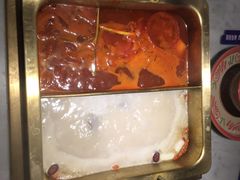 -尚尚仙·酸汤猪手·猪肚鸡火锅(华联万柳购物中心店)