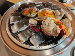 -围炉肉舍丹东海鲜烤肉·烤活鳗(步行街店)