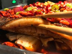 -鸣记脆皮烤鱼(岐山路店)