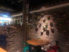 用餐区-茅炒屋龙虾·烧烤·湘菜(新河路店)