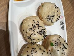 -小杨生煎(白玉兰广场店)