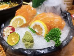 全盛三文鱼大满足-小川洋风料理(街道口店)