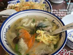鲜肉馄饨-长人馄饨铺(解放街店)