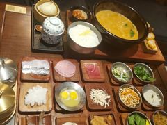 -银米·云南传统过桥米线(双廊黑金冠店)