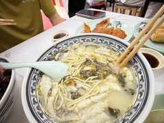 -明呈黄鱼面馆(斜土路店)