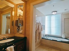 -广州富力丽思卡尔顿酒店