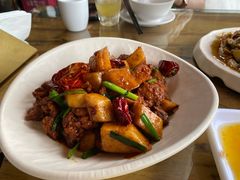 -隔壁老王·家常云南菜(花巷店)