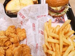 -The Habit Burger Grill 哈比特汉堡(爱琴海店)