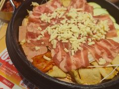 -韩欢喜·Family瀑布芝士肥牛部队锅(江南时代店)