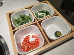 -粤小煲鲜汤猪肚鸡(丹尼斯二天地店)