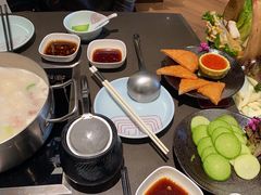 -捞王锅物料理(上海世茂广场店)