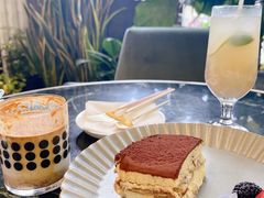 -chenity  cafe
