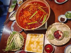 -楠小云·云南鲜菌·鲜牛自助火锅(九眼桥店)