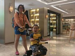 -杭州西湖湖滨银泰亚朵酒店