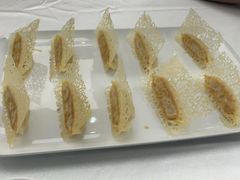 -品海楼·大连海胆锅贴馆(东港店)