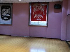 -零下舞度·街舞连锁机构(万科中心店)
