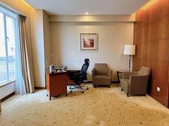 -汕尾巴黎半岛酒店