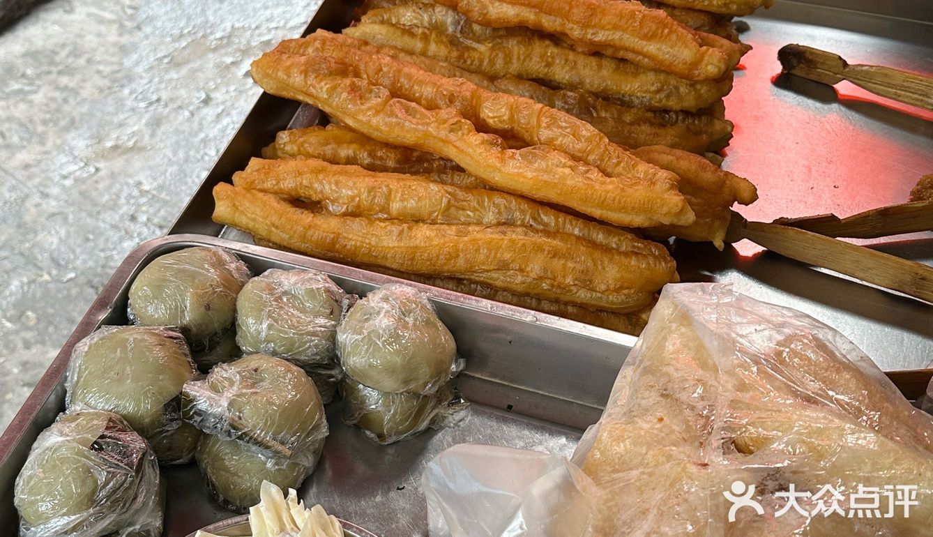 探寻到一家很传统的福州锅边