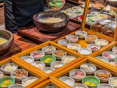 -良米山·云南野生菌过桥米线(上海首店)