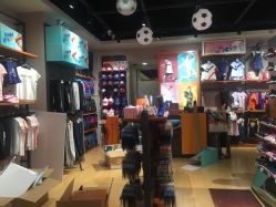 -安踏儿童(世欧王庄店)