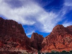 -天山神秘大峡谷