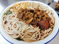 -珀玉莲花白米线店