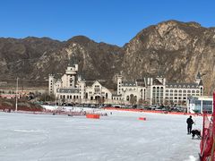 -荣盛康旅野三坡滑雪场