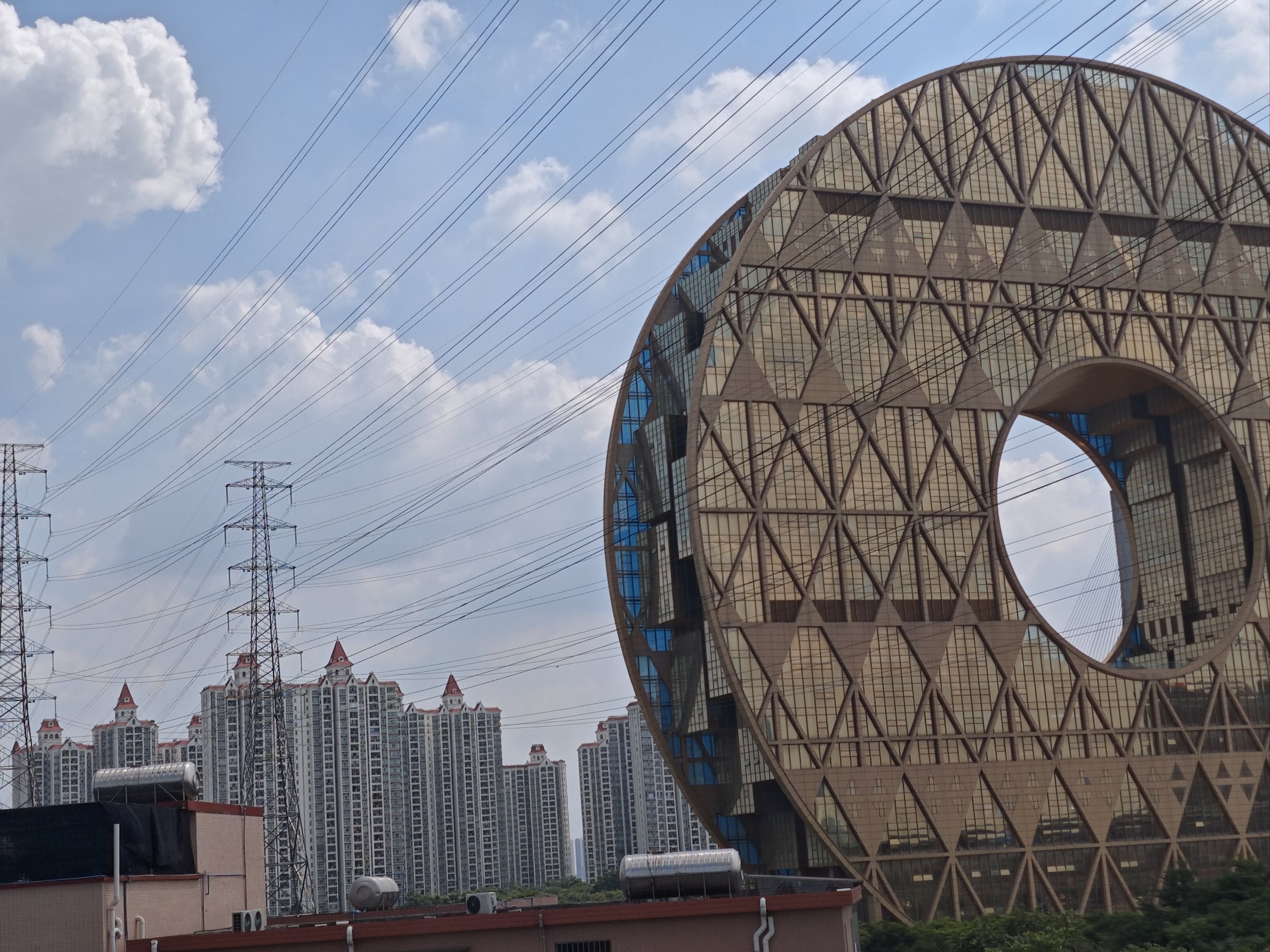 风景 城市广场 新地标而且还可以看到广州圆这个标志性建筑物非常的美