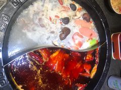-火云天重庆火锅自助(中山路店)