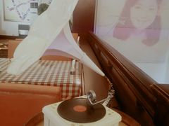 -邓丽君音乐主题餐厅