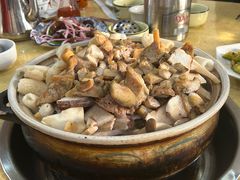 -东巴谷野生菌火锅餐厅