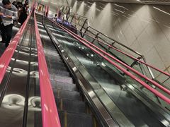 -红土地(地铁站)