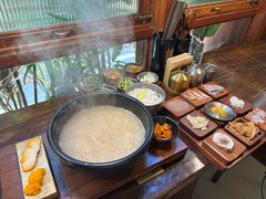 -银米·云南传统过桥米线(双廊黑金冠店)