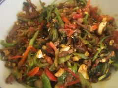 香菜炒牛肉丝-新新湘菜馆(新中街二条店)
