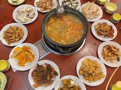 -菌之家·专业纯野生菌火锅·特色炒菌