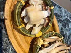 -慢丽江·云南野生菌土鸡锅(西山店)