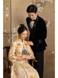 -雪中彩影婚纱摄影·微光艺术中心