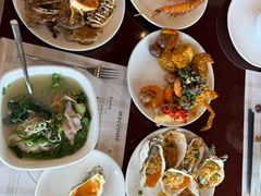 -荣誉国际酒店-云顶旋转餐厅