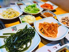 小菜-唯成•韩国炭火烤肉 유성고기