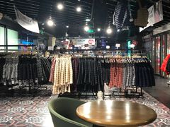 -Wagas沃歌斯(百盛优客店)