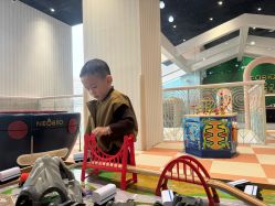 -奈尔宝·儿童乐园·亲子餐厅(华采天地店)