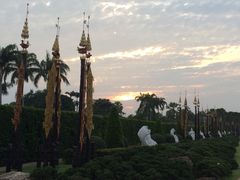 NONG&nbsp;NOOCH&nbsp;TROPICAL&nbsp;GARDEN-东芭乐园