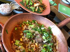 -云海肴·汽锅鸡·云南菜(天山百盛优客店)