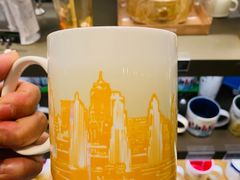 -星巴克(南京南站北夹层店)