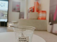 -HUGS coffee(东区店)