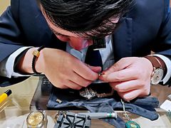 -亨得利钟表商店