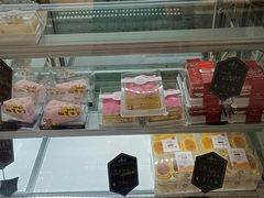 面包甜点陈列柜-美事客·面包·蛋糕·甜品(CBD店)