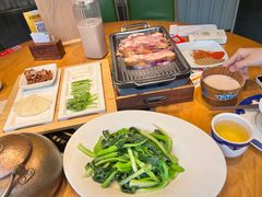 -娜仁图雅蒙古美食村(33小镇店)