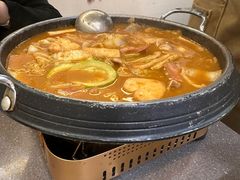-豚妈妈汤饭·部队锅(南京东路店)