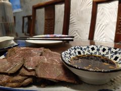 三少酱牛肉-娄三少·老北京春饼烤鸭家常菜(方庄店)